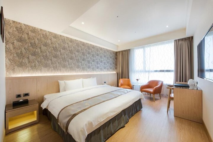 Room 28 of 44