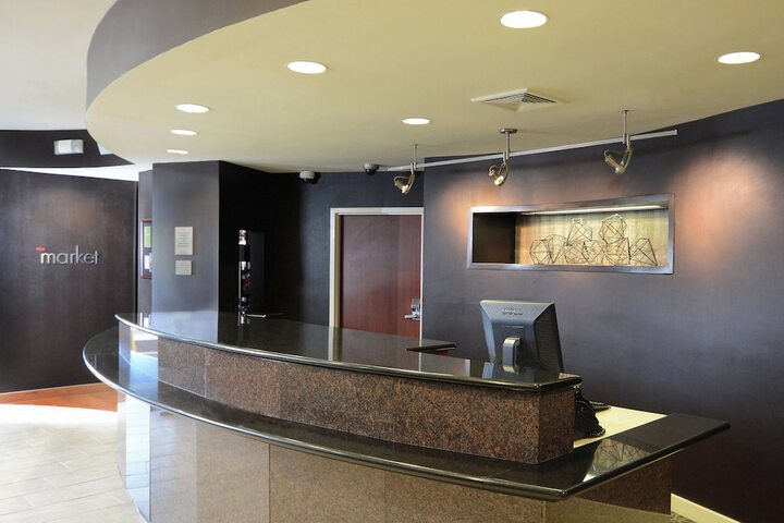 Hotel Interior 5 of 38