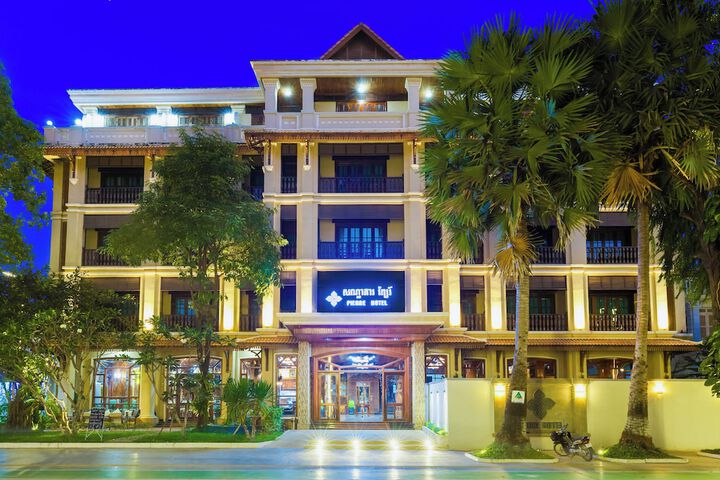 Pierre Hotel