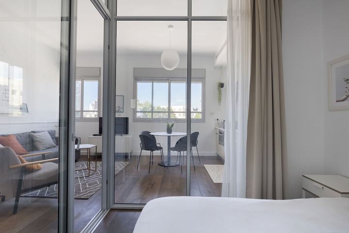 Room 16 of 78