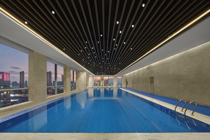 Pool Hotel