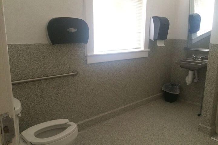 Room 17 of 48