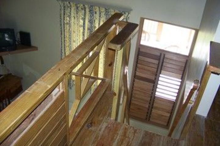 Room 44 of 100