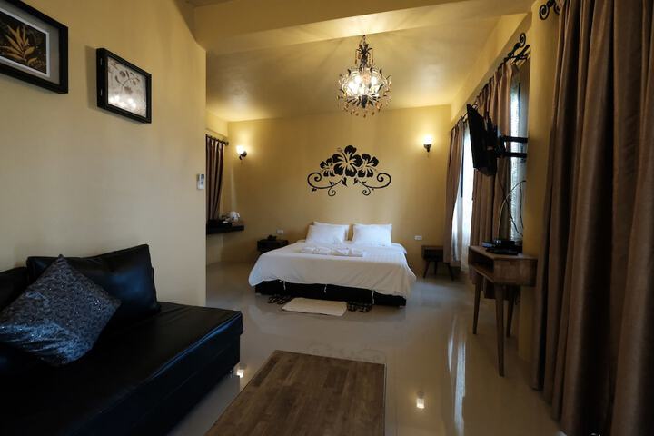 Room 9 of 65