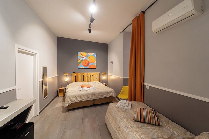 Room 83 of 309