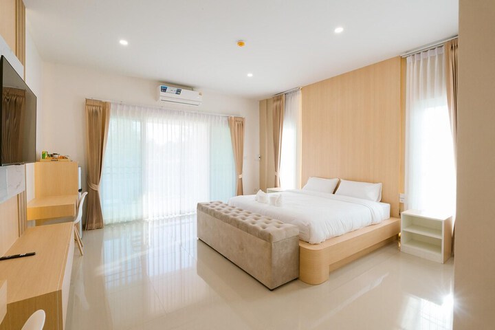 Room 10 of 71