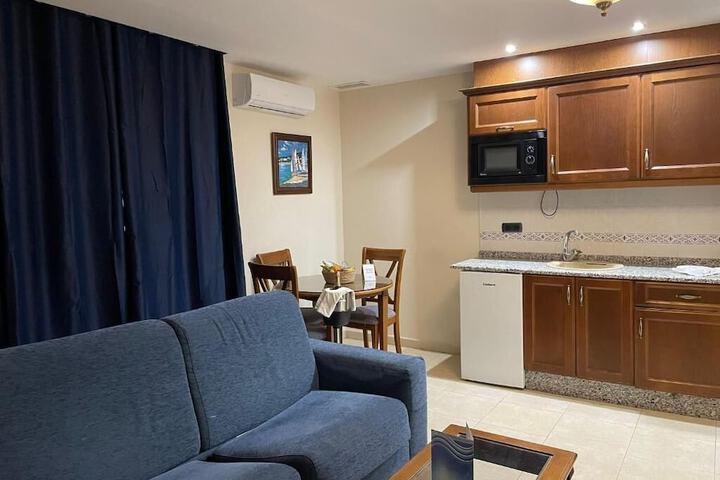 Room 10 of 22