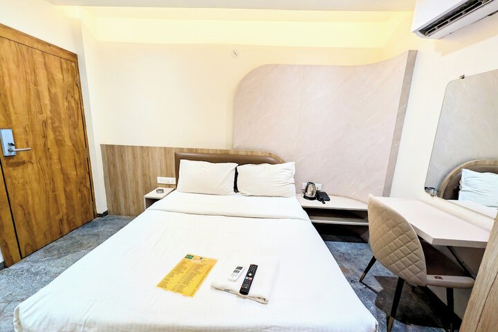 Room 13 of 46
