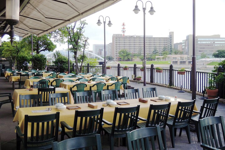 Dining Photos