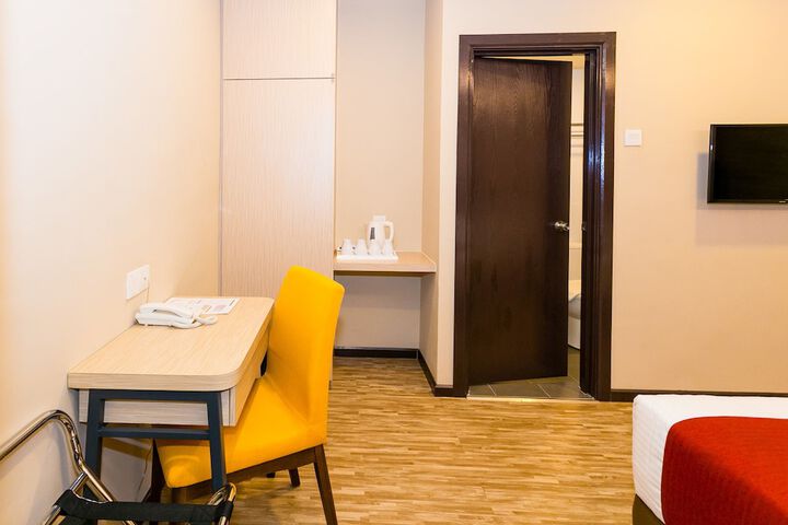Room 35 of 90