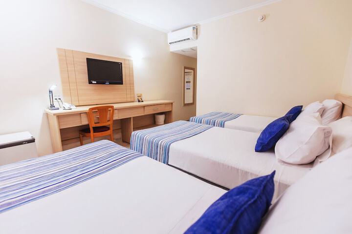 Room 20 of 49