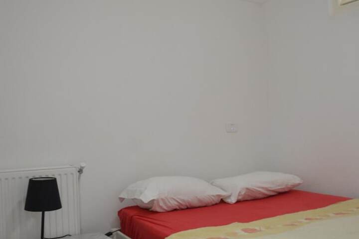 Room 19 of 61