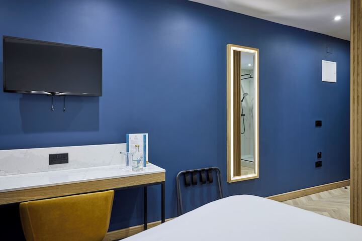 Room 29 of 62