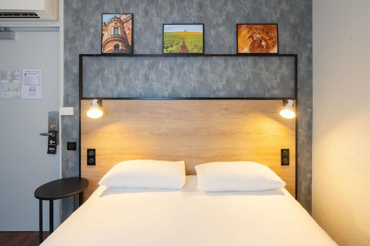 Room 56 of 97