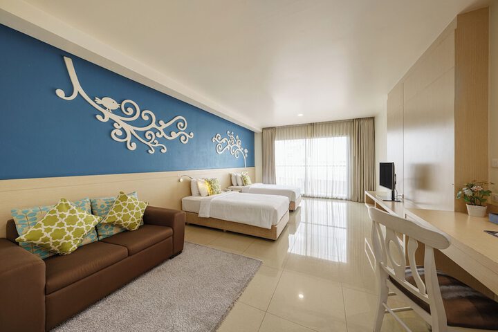 Room 21 of 32