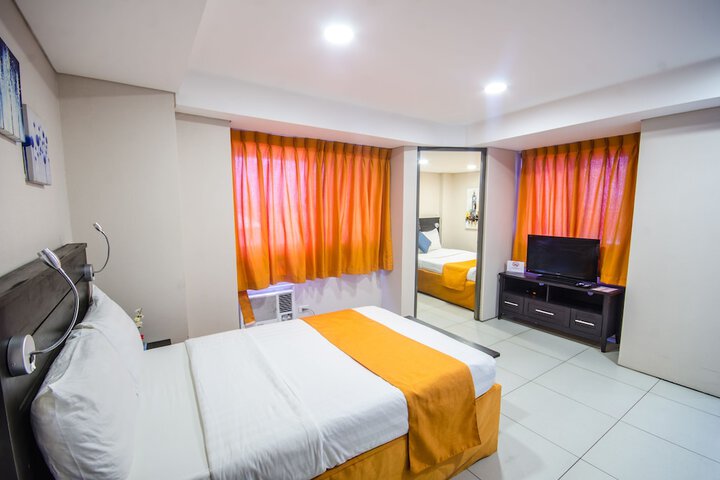 Room 10 of 53