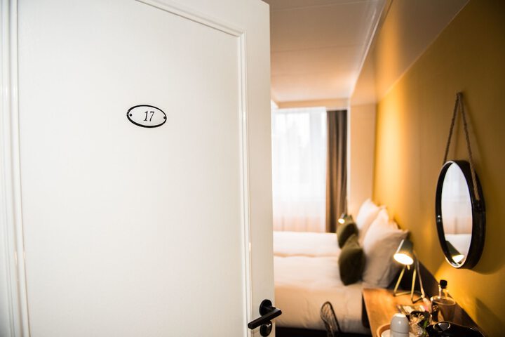 Room 22 of 47