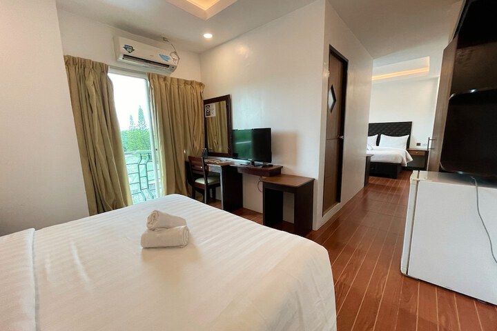 Room 20 of 79
