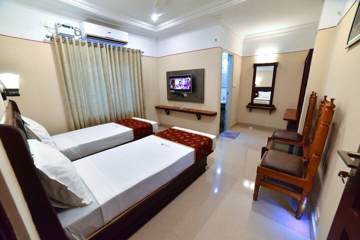 Room 5 of 51