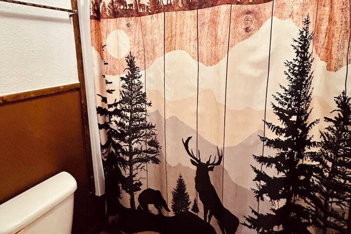 Room 25 of 33
