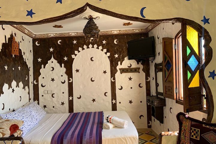 Room 13 of 50