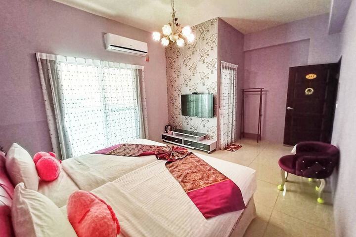 Room 26 of 28