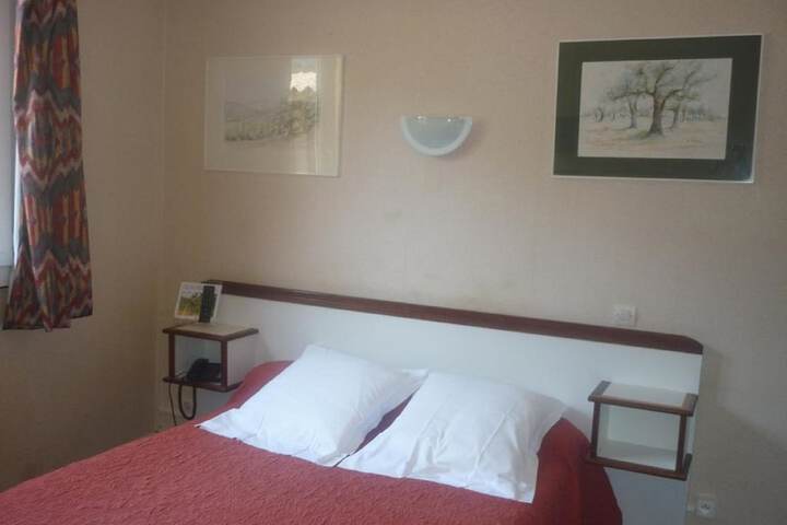 Room 5 of 13