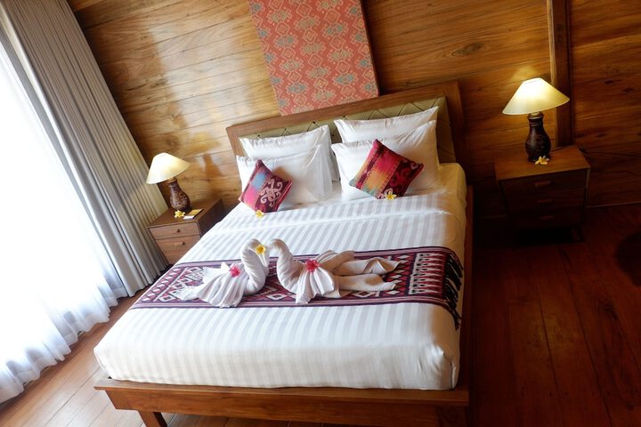 Room 4 of 40