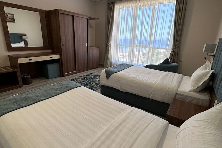 Room 11 of 42