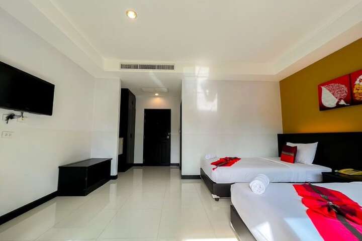 Room 6 of 29