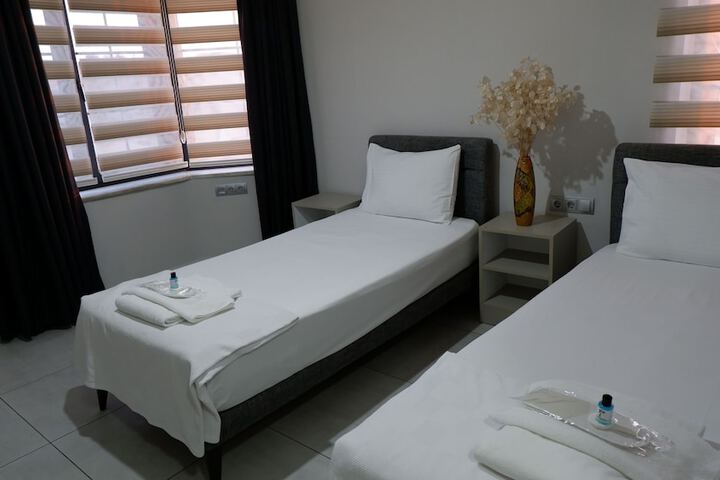 Room 19 of 32