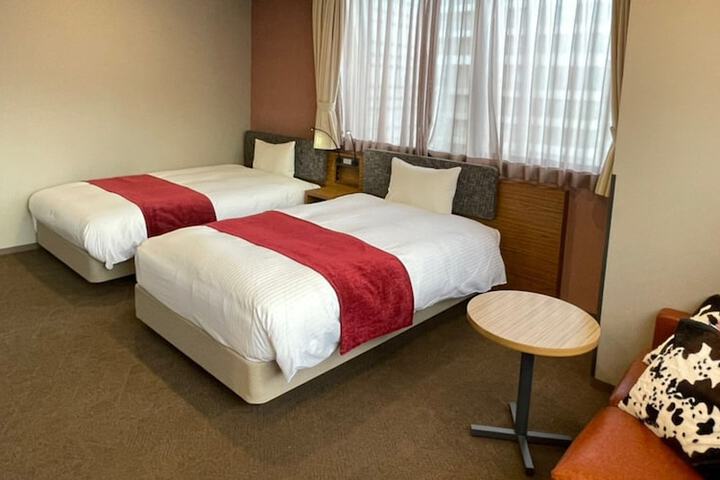 Room 7 of 75