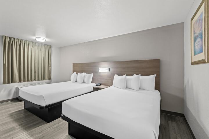Room 12 of 30