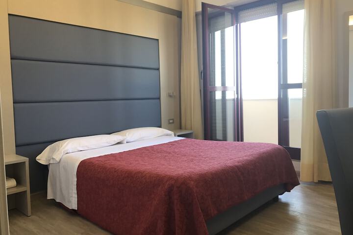 Room 10 of 41