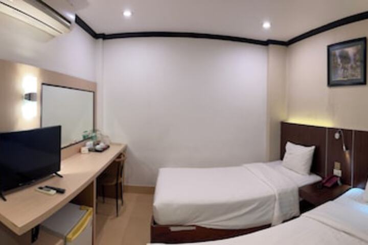 Room 45 of 73
