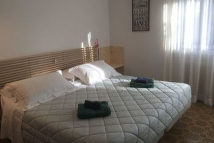 Room 13 of 24