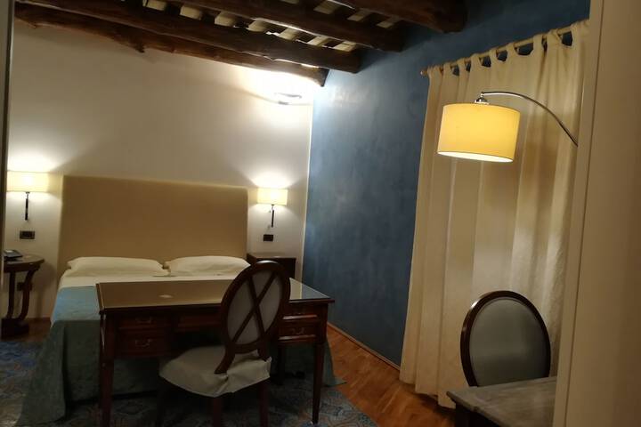 Room 20 of 52