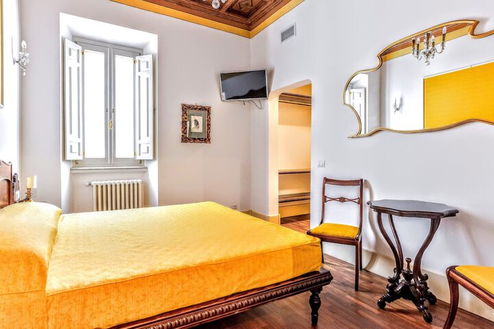 Room 14 of 43