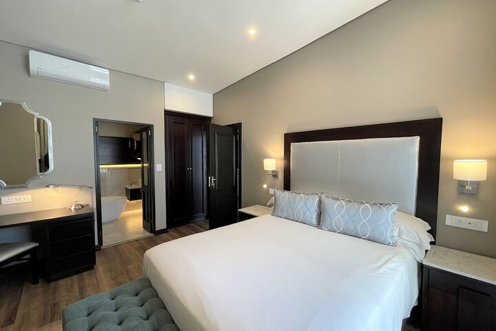 Room 28 of 112