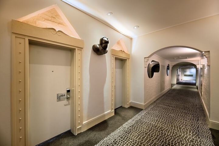 Room 6 of 73