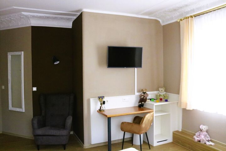 Room 18 of 92