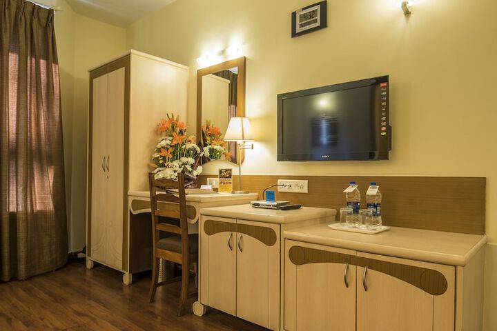 Room 43 of 94