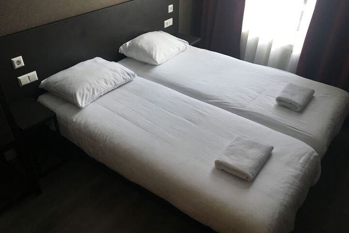 Room 20 of 37