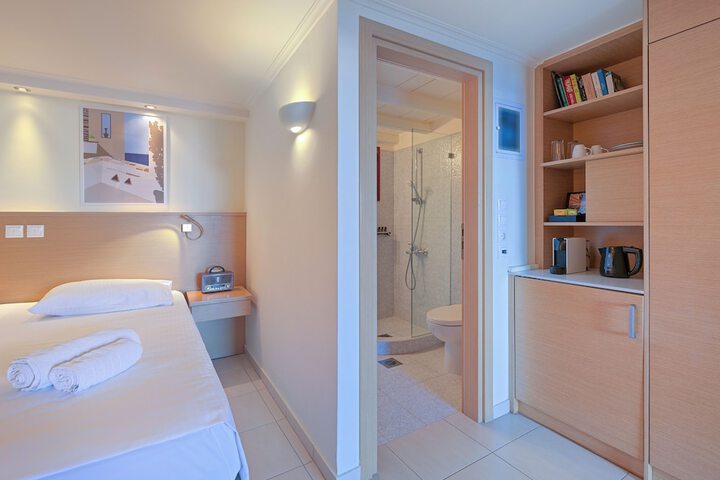 Room 49 of 131