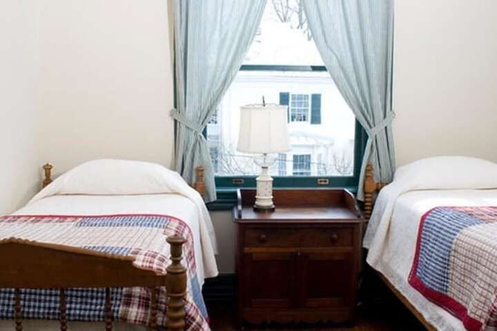 Room 12 of 65