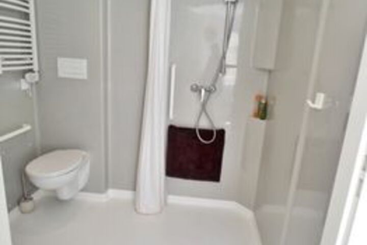 Room 5 of 19