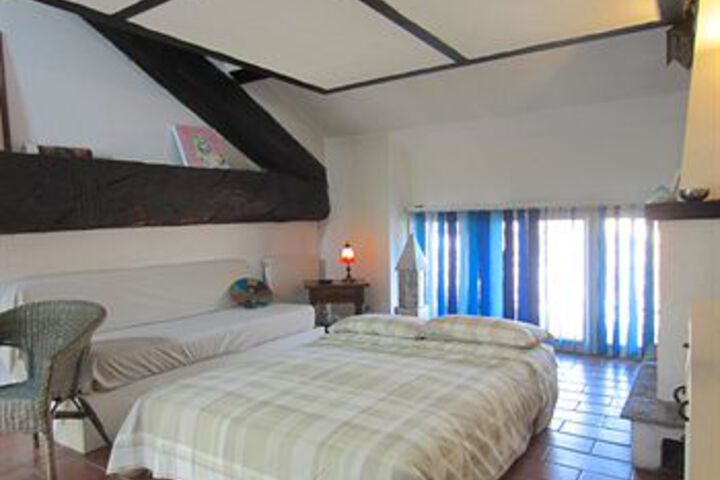 Room 80 of 159