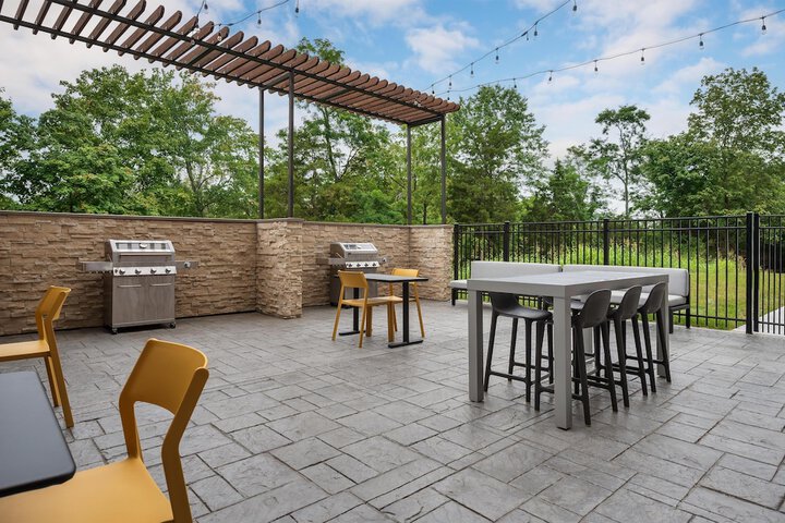 Terrace/Patio 38 of 40