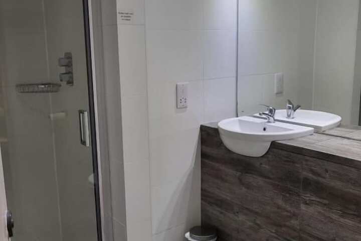 Room 19 of 48