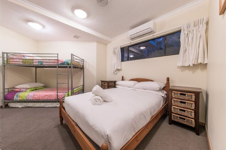 Room 7 of 24